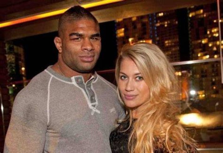 
Alistair Overeem has been Married to his Wife, Zelina Bexander since 2010 