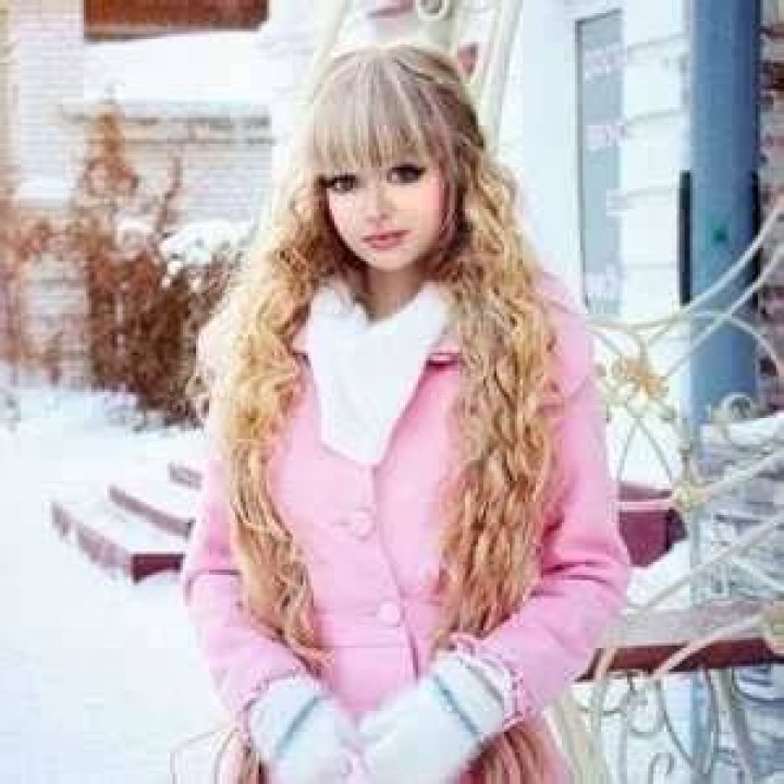 Angelica Kenova Height, Weight, Net Worth, Age, Birthday, Wikipedia, Who, Nationality, Biography