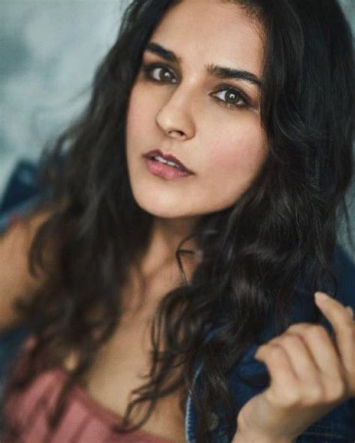 
Angira Dhar Height, Weight, Net Worth, Age, Birthday, Wikipedia, Who, Nationality, Biography 