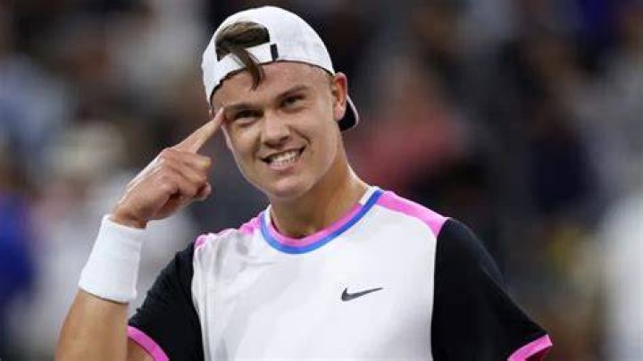 
Does Holger Rune Have A Girlfriend In 2022? Tennis Fans Are Interested In His Love Life 