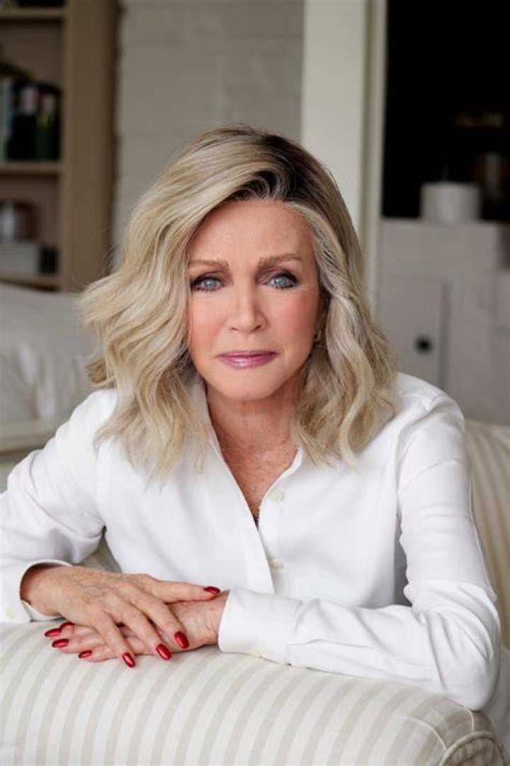 
Donna Mills | Still Alive: Death Hoax-What Happened To Her? 