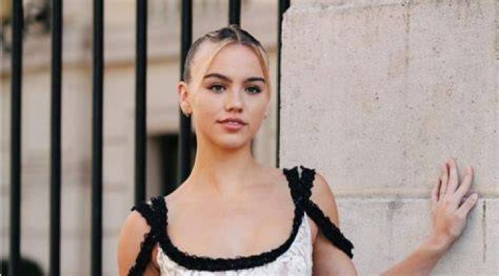 Emma Brooks McAllister Height, Weight, Net Worth, Age, Birthday, Wikipedia, Who, Nationality, Biography