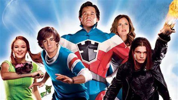 Fact Check: Is Sky High Cast Álvaro Rico Gay In Real Life Or Does He Have A Girlfriend?