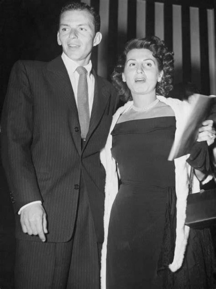 
Is Jenna Sinatra Related to Frank Sinatra? 