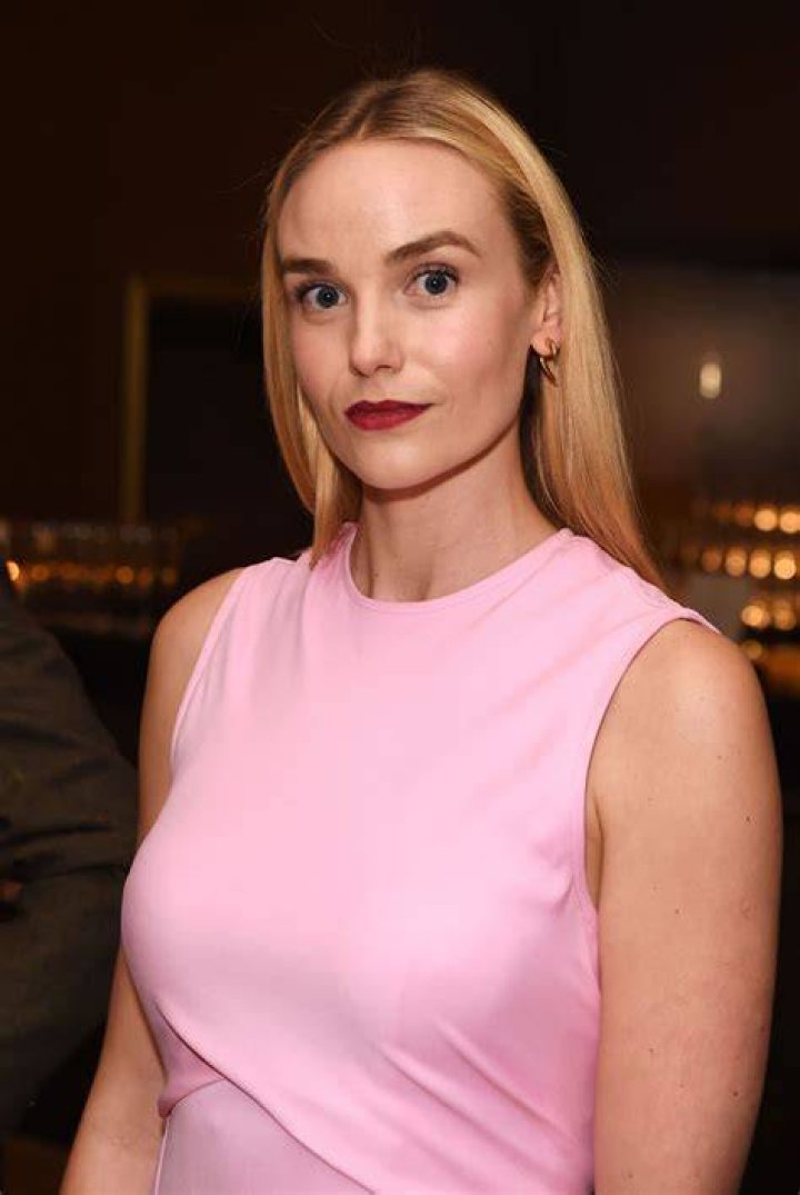 
Joanna Vanderham Height, Weight, Net Worth, Age, Birthday, Wikipedia, Who, Nationality, Biography 