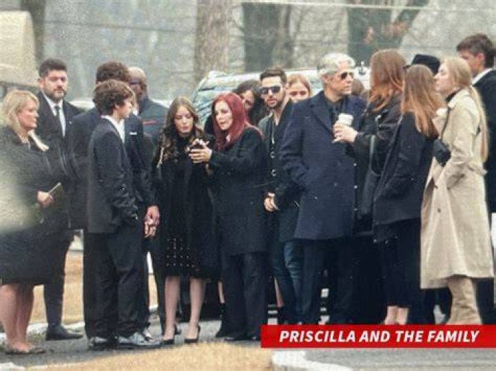 
Lisa Marie Presley Funeral: Friends and Family Gathered in Memphis 