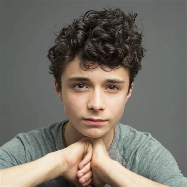 Lucas Jade Zumann Height, Weight, Net Worth, Age, Birthday, Wikipedia, Who, Instagram, Biography