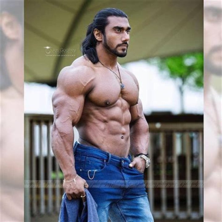 
Maninderjeet Singh Bitta Height, Weight, Net Worth, Age, Birthday, Wikipedia, Who, Nationality, Biography 