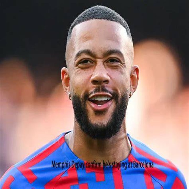 
Memphis Depay Confirm He’s Staying At Barcelona 
