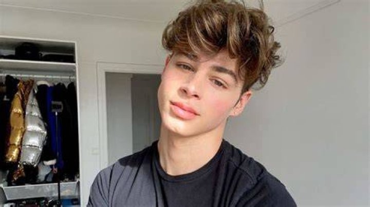 Pierre Boo Height, Weight, Net Worth, Age, Birthday, Wikipedia, Who, Nationality, Biography