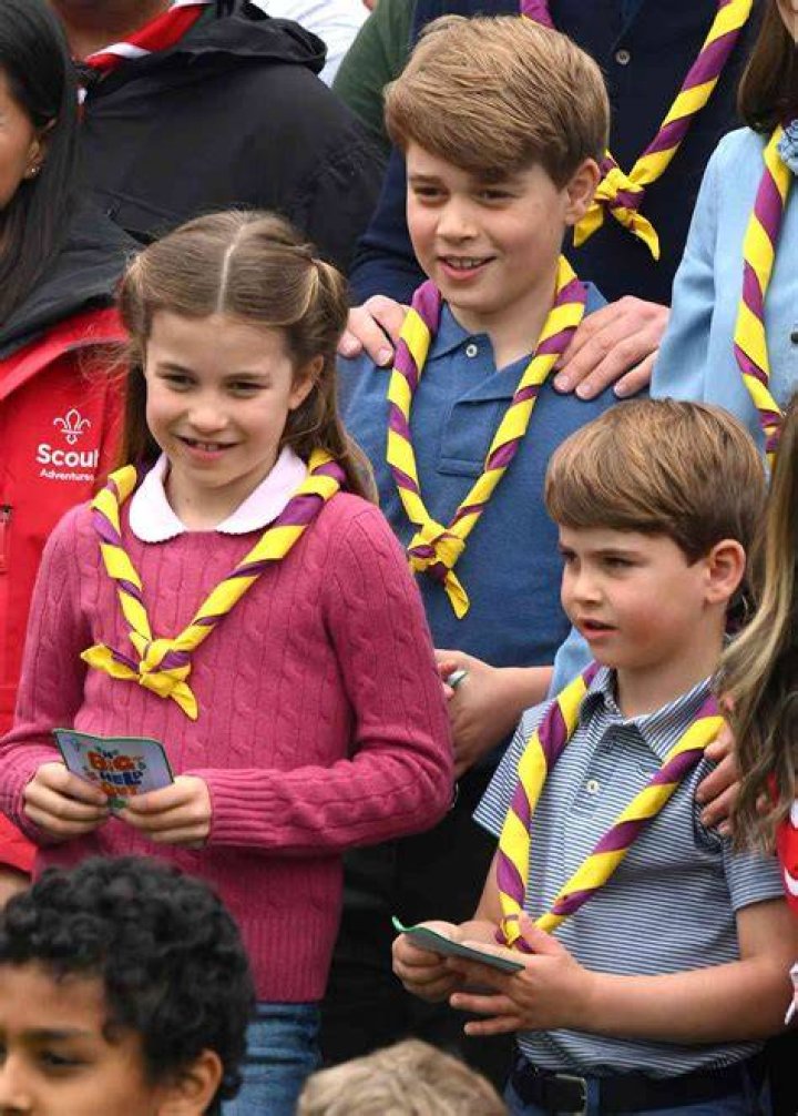 Prince George, Princess Charlotte and Prince Louis Visit Their New School