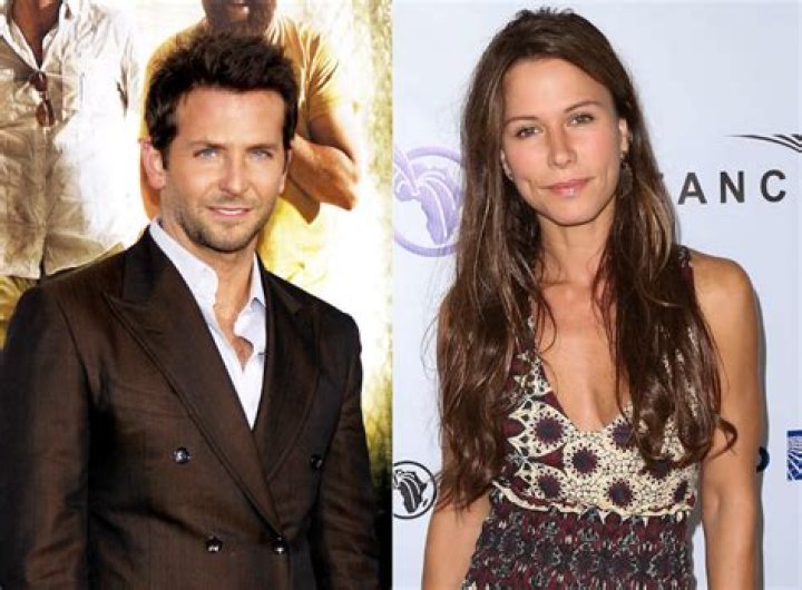 
Rhona Mitra Kids With Her Husband: Is She Married? Family And Net Worth 
