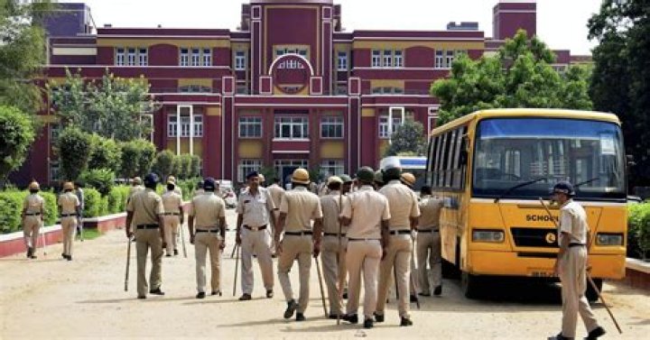 
School murder case: SC grants interim bail to student who allegedly slit junior’s throat 