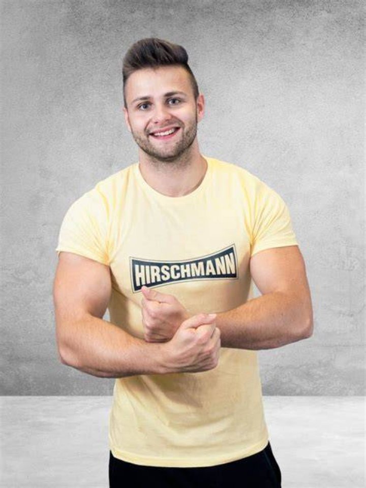 
Simon Hirschmann (TikTok Star) Biography, Age, Boyfriend, Height, Net Worth 