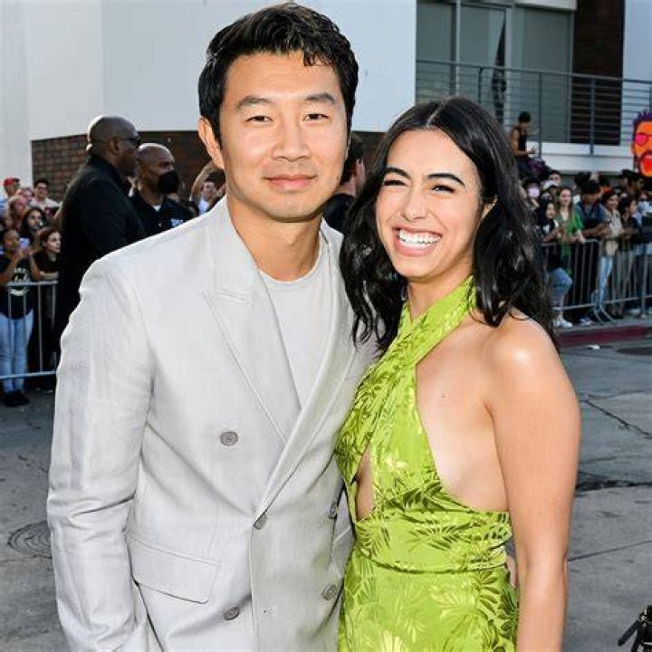 Simu Liu Reveals He’s ‘Going Through A Breakup’ 2 Months After Debuting Jade Bender Romance