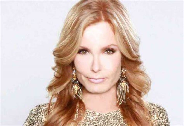 Tracey Bregman Height, Weight, Net Worth, Age, Birthday, Wikipedia, Who, Nationality, Biography