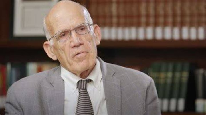 Victor Davis Hanson Net Worth, Age, Birthday, Wikipedia, Who, Nationality, Biography