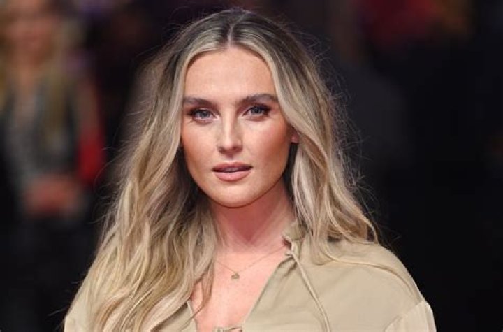 
Who are Perrie Edwardss Parents? Perrie Edwards Biography, Parents Name, Nationality and More 