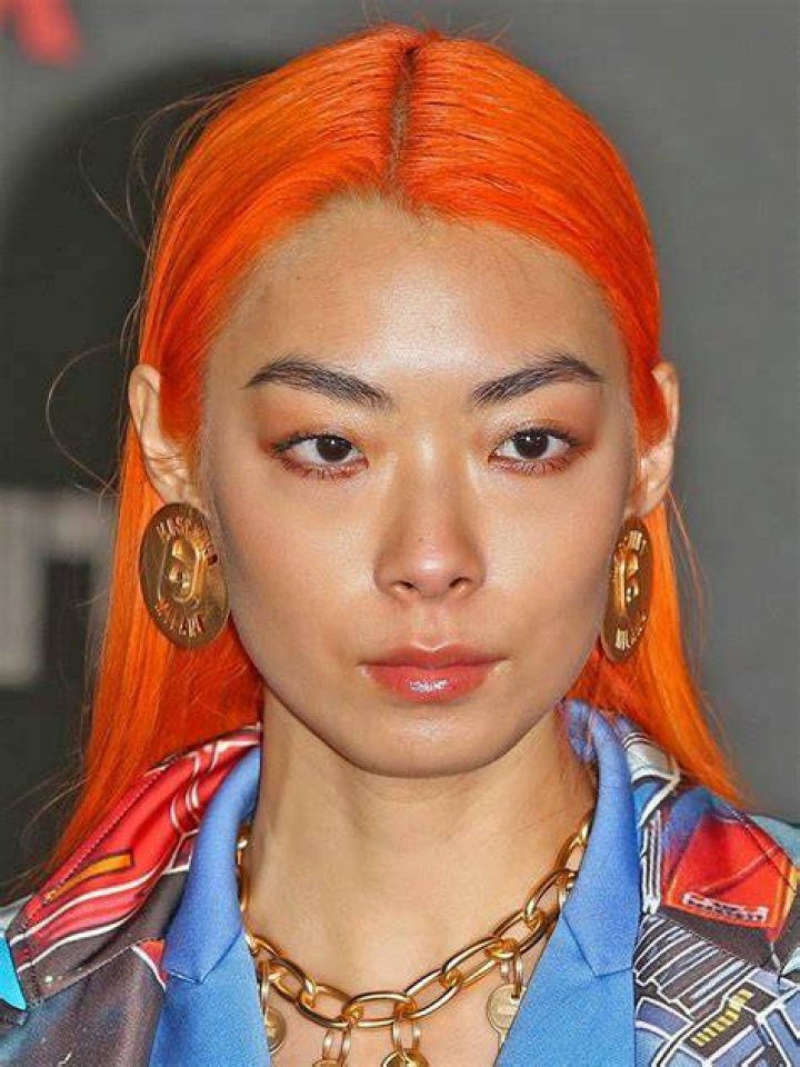 
Who Are Rina Sawayama Parents? Japanese Origin Singer On Coachella Introduce Herself As A Queer 