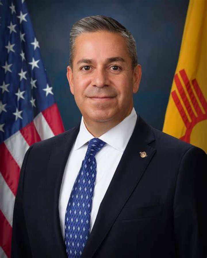 
Who Is Ben Ray Luján Wife? New Mexico Senator’s Married Life Explored 