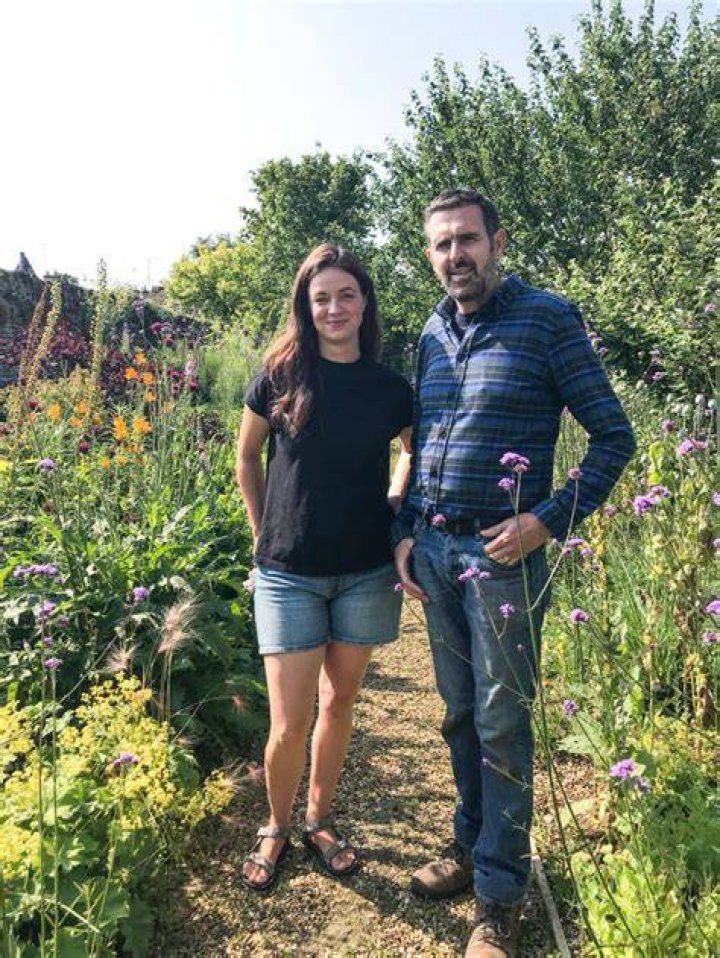 
Who Is Frances Tophill Partner? Details We Know About The Author’s Romantic Life 