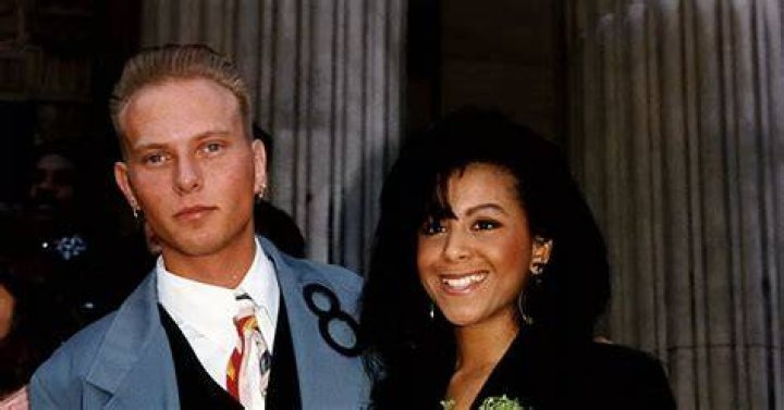 Who is Luke Goss Wife 2022? Girlfriend Amid Gay Rumors, Shirley Lewis Doing Now?