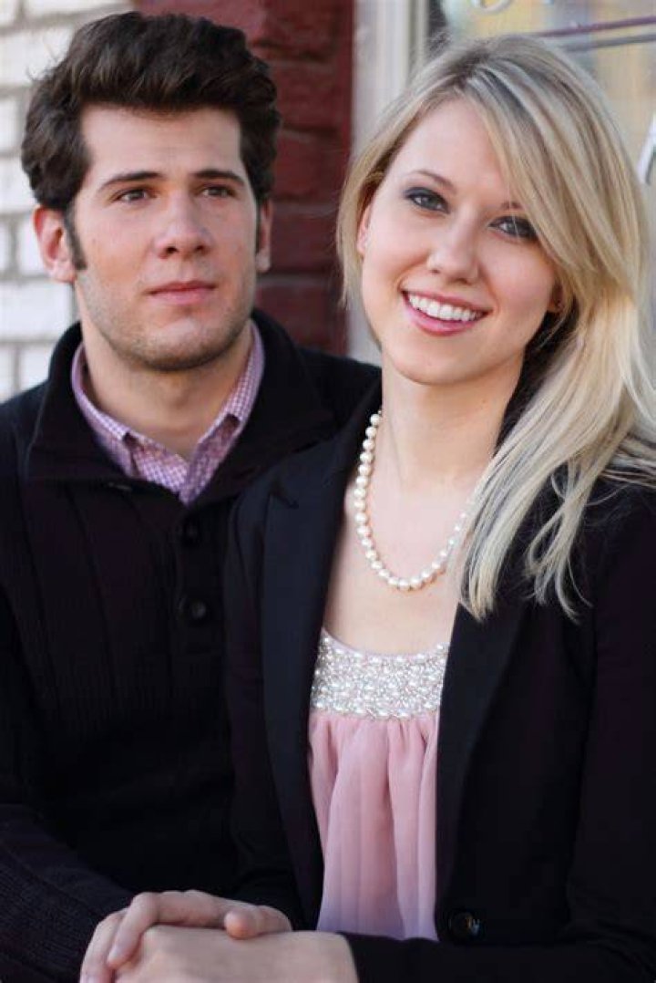 
Who Is Steven Crowder Wife? 